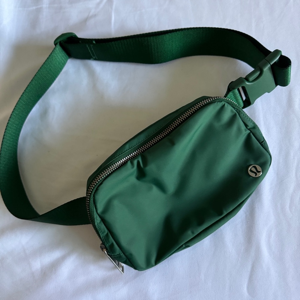 lululemon athletica Everglades Green Crossbody Bag